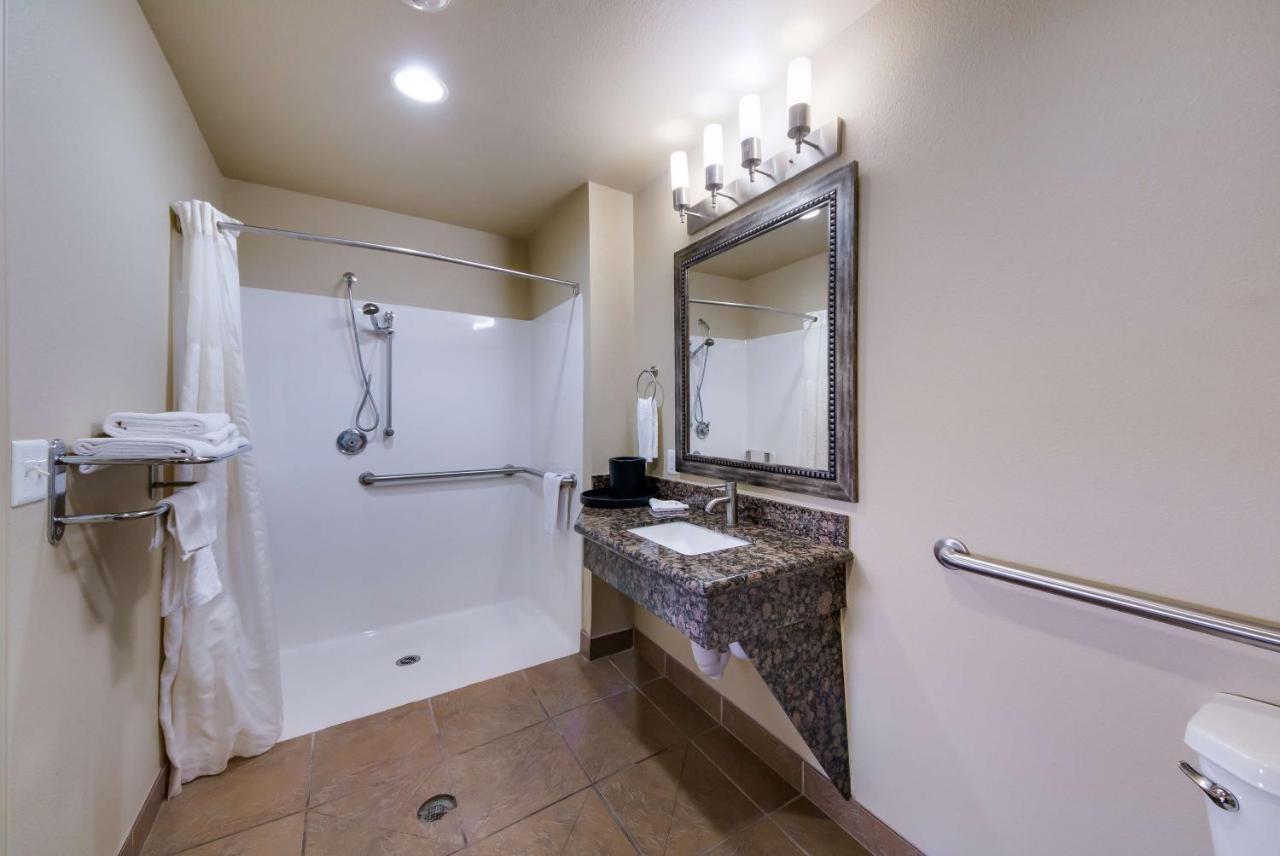 Motel 6 Floresville Eksteriør billede